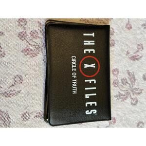 Loot Crate Exclusive The X Files Circle of Truth Card Game